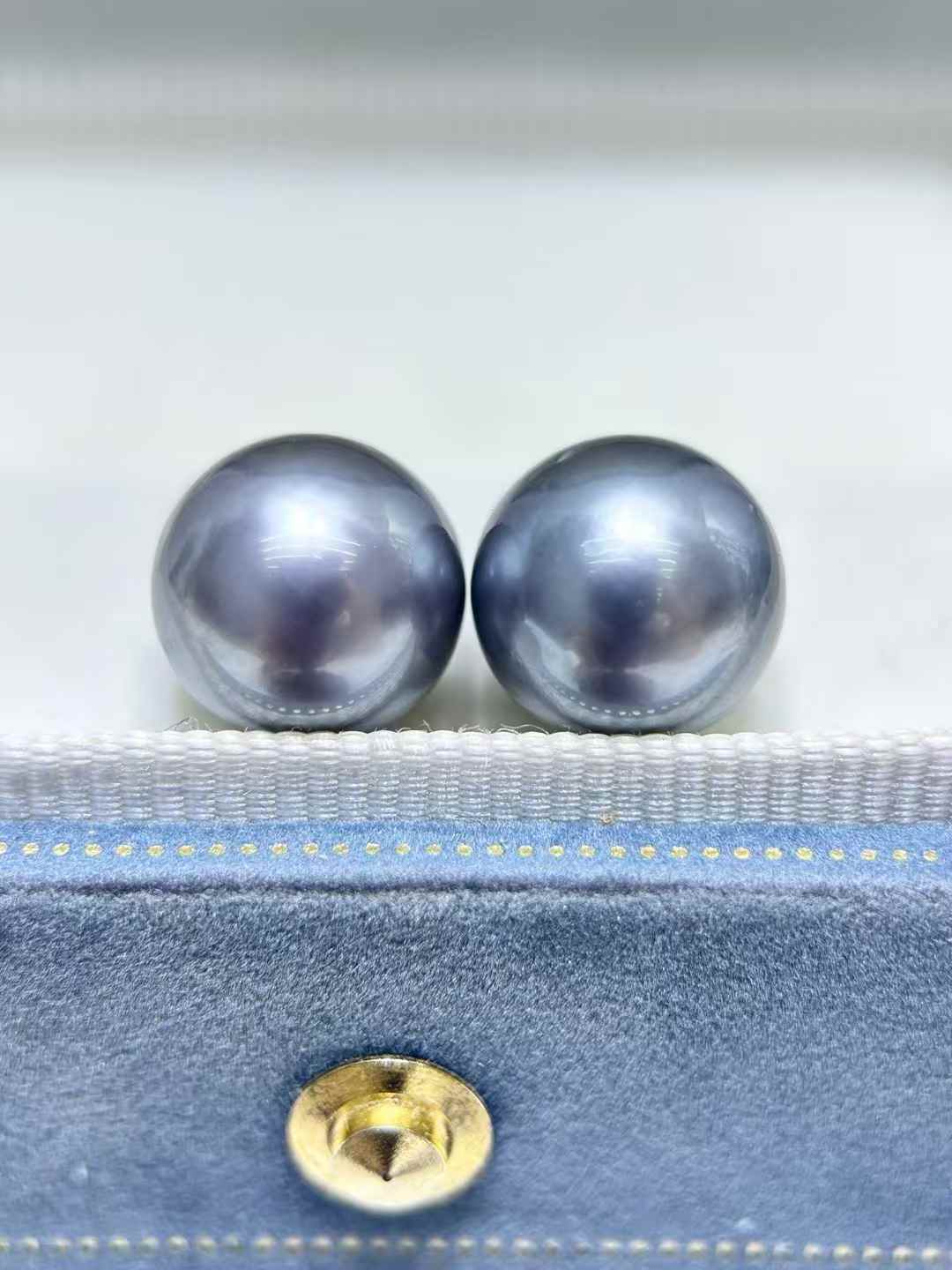 "Lustrous Pearls" 11-12mm Round High-Luster Freshwater Pearl Jewelry Set with 925 Sterling Silver