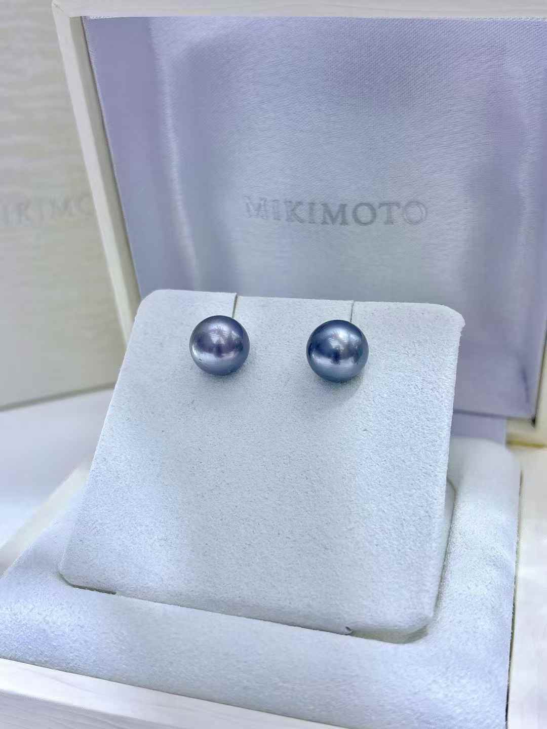 "Lustrous Pearls" 11-12mm Round High-Luster Freshwater Pearl Jewelry Set with 925 Sterling Silver