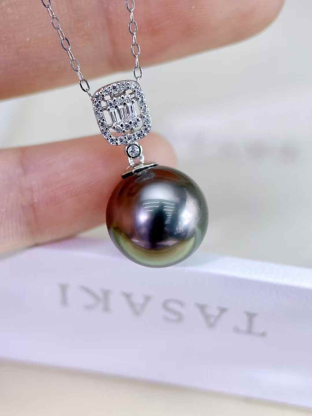 š„ćFlash SalećTahitian 12-13mm AAA Round Pearl Necklace | 925 Sterling Silver | Last 3 Pieces!